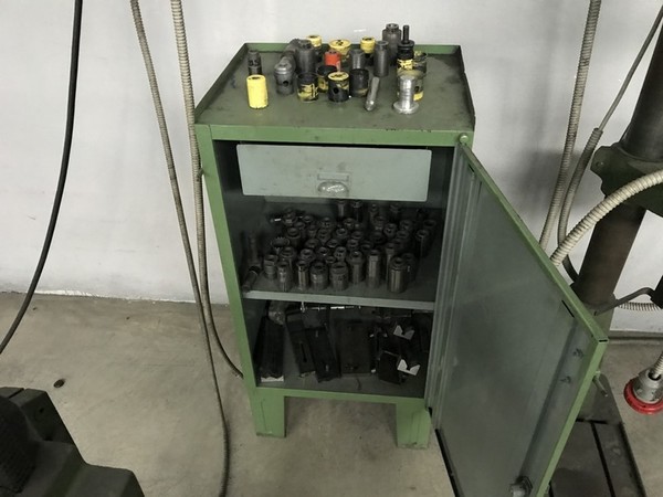 8#5221 Attrezzature officina in vendita - foto 71