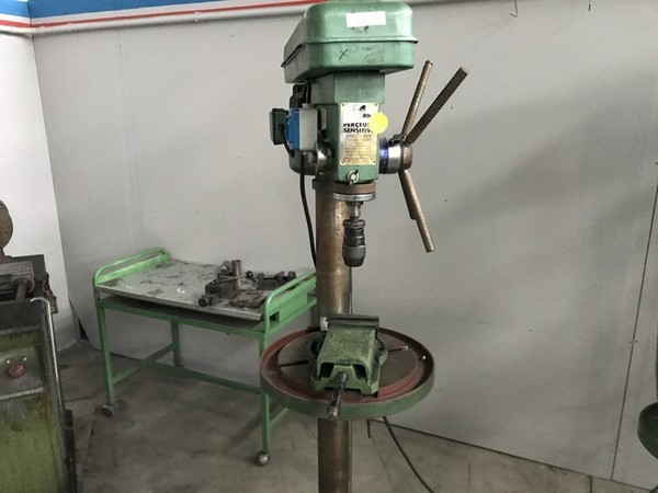 8#5221 Attrezzature officina in vendita - foto 81