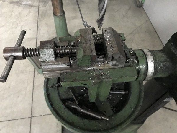8#5221 Attrezzature officina in vendita - foto 87