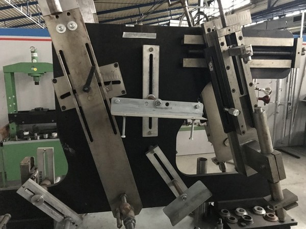 8#5221 Attrezzature officina in vendita - foto 101