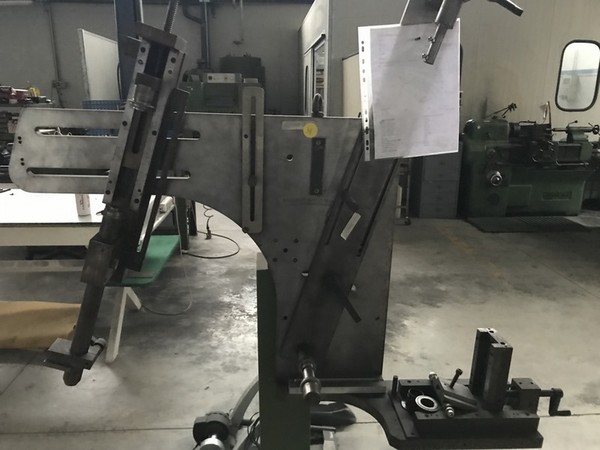 8#5221 Attrezzature officina in vendita - foto 111