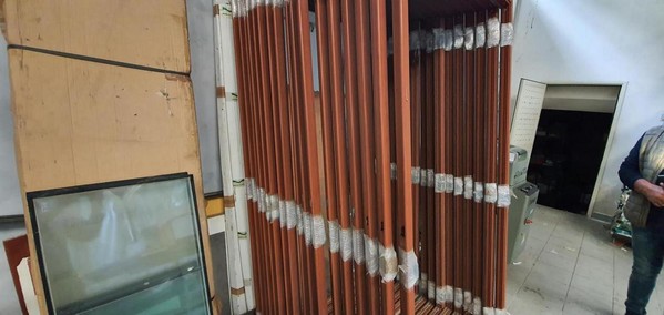 200#5222 Giacenze magazzino per lavorazione infissi in vendita - foto 7