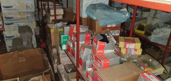 200#5222 Giacenze magazzino per lavorazione infissi in vendita - foto 22