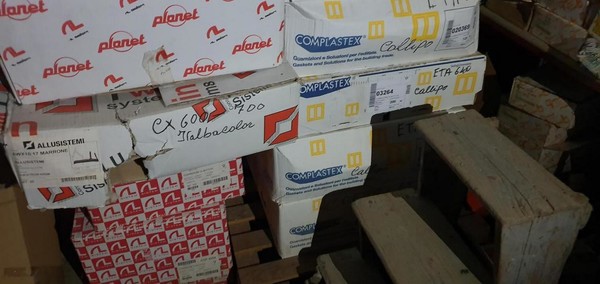200#5222 Giacenze magazzino per lavorazione infissi in vendita - foto 29