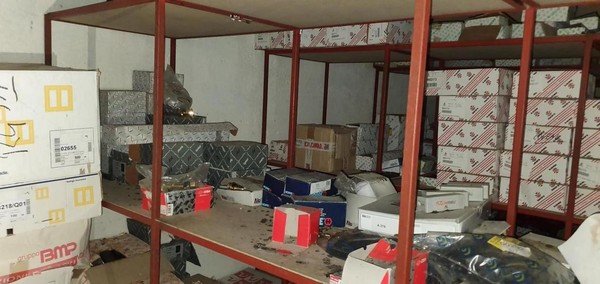 200#5222 Giacenze magazzino per lavorazione infissi in vendita - foto 31