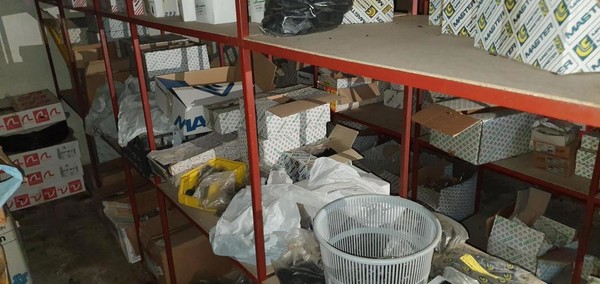 200#5222 Giacenze magazzino per lavorazione infissi in vendita - foto 34