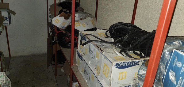 200#5222 Giacenze magazzino per lavorazione infissi in vendita - foto 43