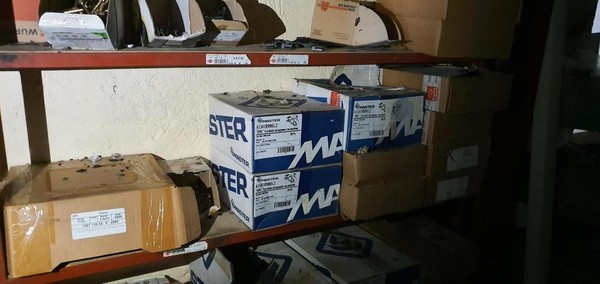 200#5222 Giacenze magazzino per lavorazione infissi in vendita - foto 45