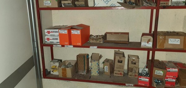 200#5222 Giacenze magazzino per lavorazione infissi in vendita - foto 49