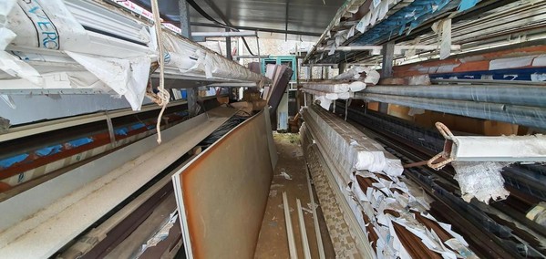 200#5222 Giacenze magazzino per lavorazione infissi in vendita - foto 58