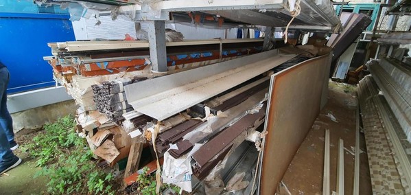 200#5222 Giacenze magazzino per lavorazione infissi in vendita - foto 59