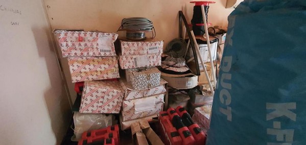 200#5222 Giacenze magazzino per lavorazione infissi in vendita - foto 78