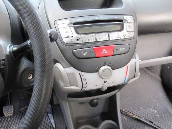 5#5231 Autovettura Peugeot 107 in vendita - foto 2