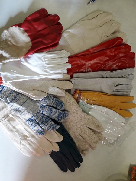 13#5235 Stock di guanti in vendita - foto 1