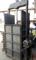 Pressa elettrica - Lotto 18 (Asta 5235)