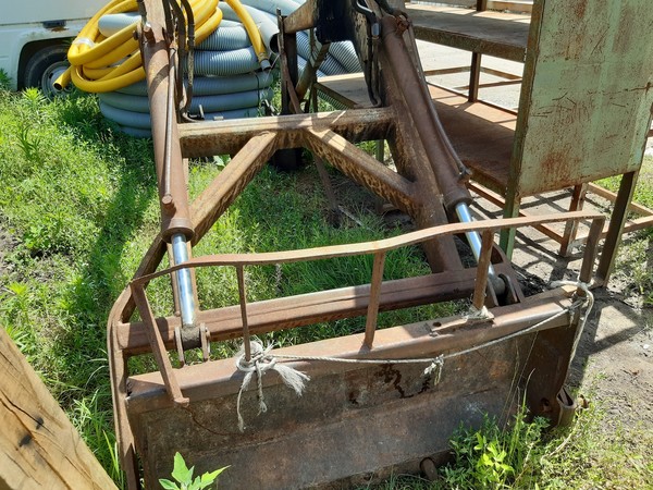 21#5235 Forca caricatrice anteriore in vendita - foto 3