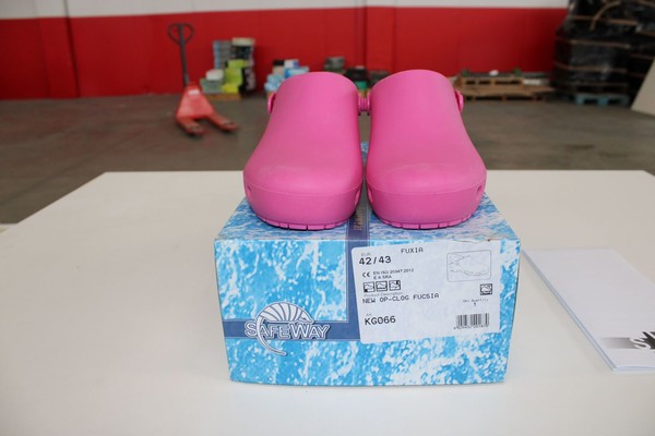 47#5237 Calzature sanitarie Safe Way in vendita - foto 2