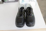 Image 9 - Siili Safety safety shoes - Lot 8 (Auction 5237)