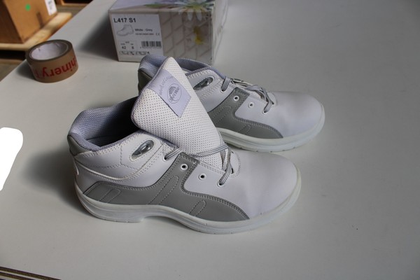 103#5240 Calzature sanitarie Safe Way 00T901  in vendita - foto 2