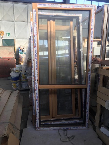 6#5250 Infisso in PVC in vendita - foto 1