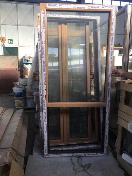 8#5250 Infisso in PVC in vendita - foto 1