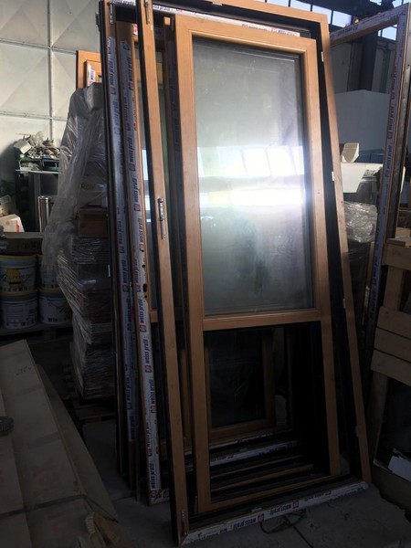 9#5250 Infisso in PVC in vendita - foto 3