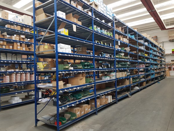 20#5251 Scaffalature e soppalchi in vendita - foto 13