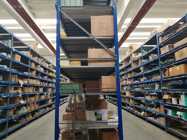 20#5251 Scaffalature e soppalchi in vendita - foto 15