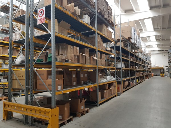 20#5251 Scaffalature e soppalchi in vendita - foto 26