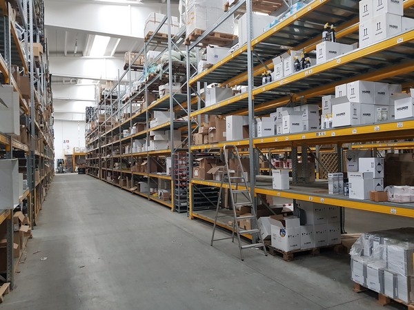 20#5251 Scaffalature e soppalchi in vendita - foto 32