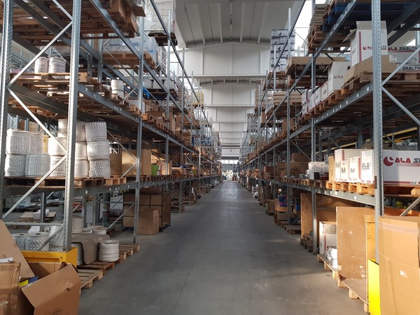 20#5251 Scaffalature e soppalchi in vendita - foto 35