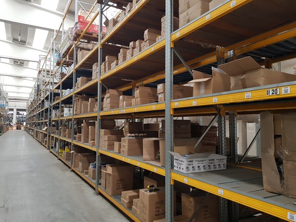 20#5251 Scaffalature e soppalchi in vendita - foto 39