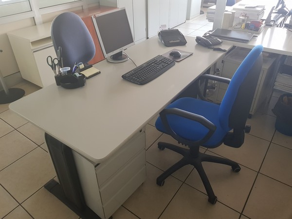 21#52510 Arredi ed attrezzature elettroniche in vendita - foto 72