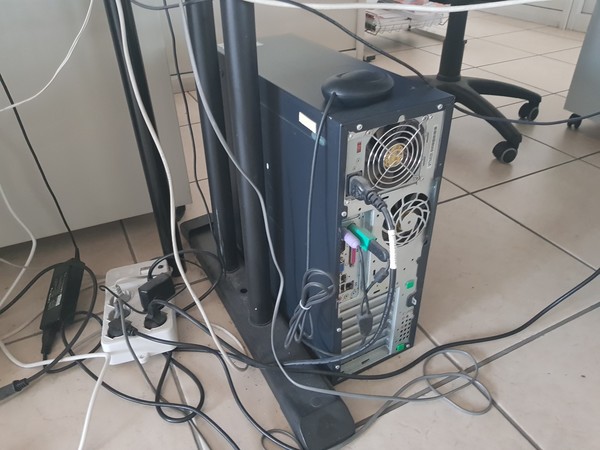 21#52510 Arredi ed attrezzature elettroniche in vendita - foto 75