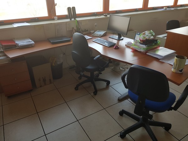 21#52510 Arredi ed attrezzature elettroniche in vendita - foto 96