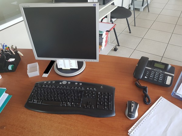 21#52510 Arredi ed attrezzature elettroniche in vendita - foto 111