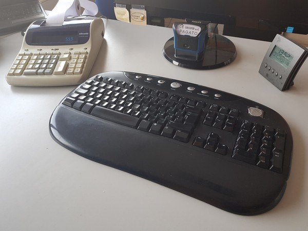 21#52510 Arredi ed attrezzature elettroniche in vendita - foto 122