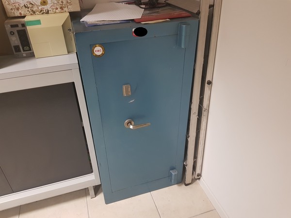 21#52510 Arredi ed attrezzature elettroniche in vendita - foto 131