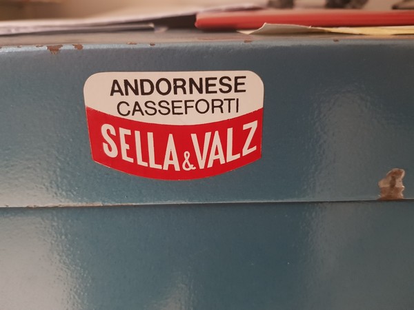 21#52510 Arredi ed attrezzature elettroniche in vendita - foto 132