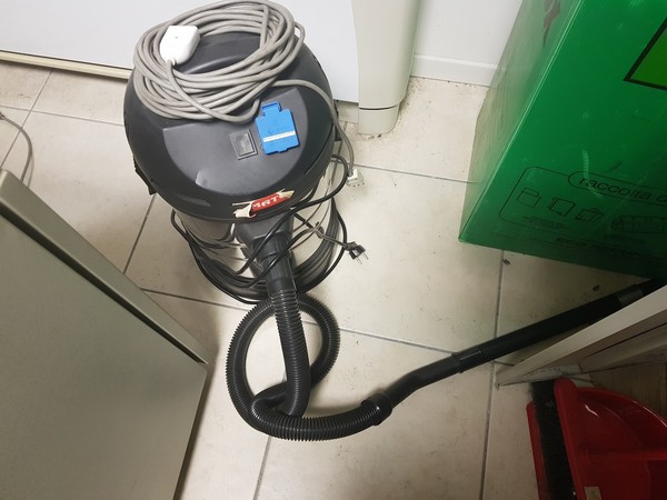 21#52510 Arredi ed attrezzature elettroniche in vendita - foto 134