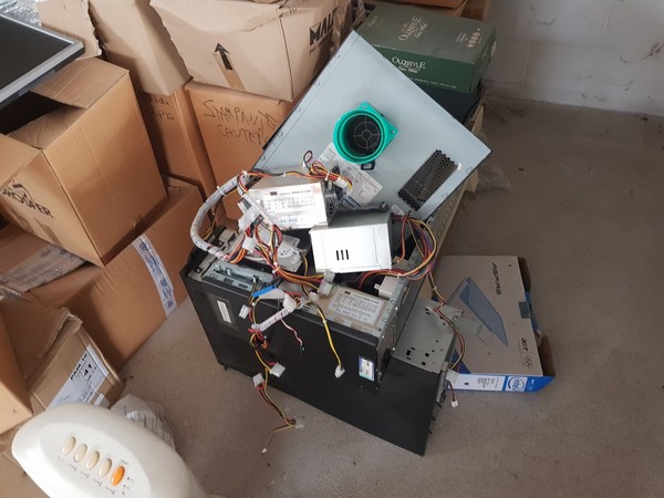 21#52510 Arredi ed attrezzature elettroniche in vendita - foto 156