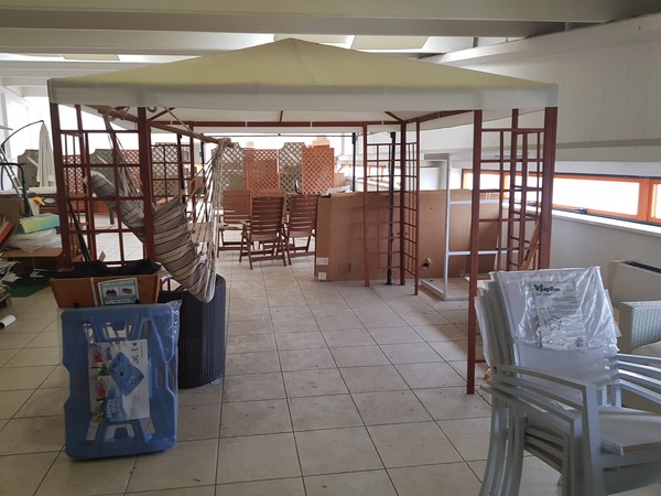 21#52510 Arredi ed attrezzature elettroniche in vendita - foto 174