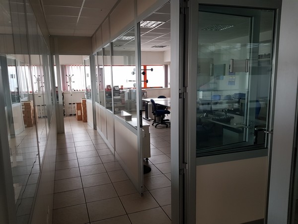 21#52510 Arredi ed attrezzature elettroniche in vendita - foto 183