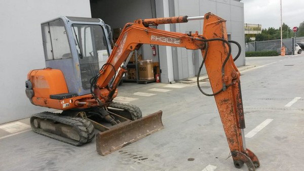 8#5254 Escavatore FH30.2 in vendita - foto 1