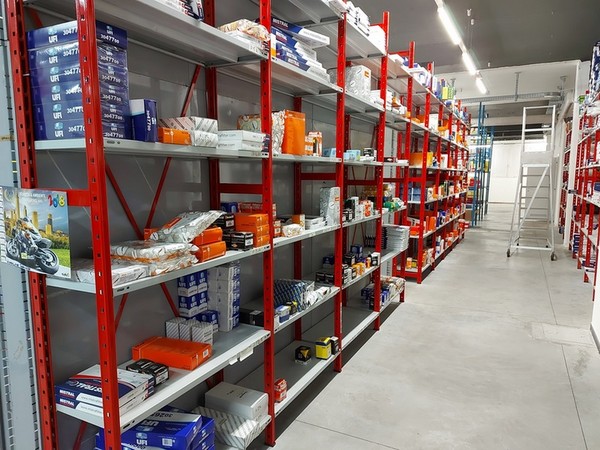 1#5256 Cessione di azienda dedita al commercio di ricambi per automobili e motocicli in vendita - foto 128