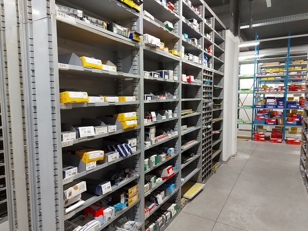 1#5256 Cessione di azienda dedita al commercio di ricambi per automobili e motocicli in vendita - foto 141