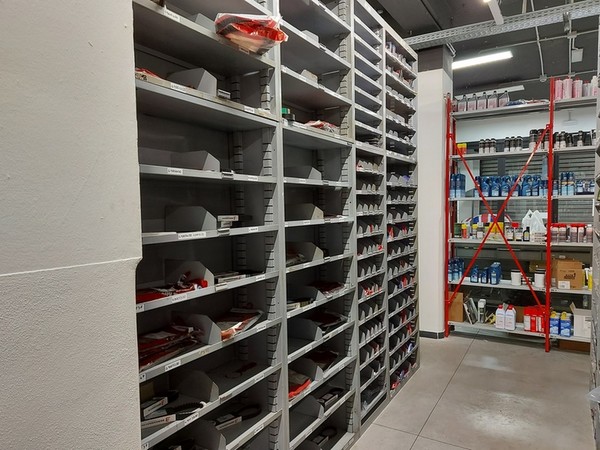 1#5256 Cessione di azienda dedita al commercio di ricambi per automobili e motocicli in vendita - foto 143