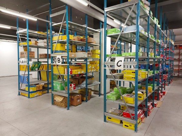 1#5256 Cessione di azienda dedita al commercio di ricambi per automobili e motocicli in vendita - foto 146