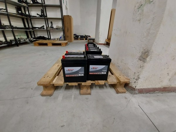2#5256 Magazzino di ricambi e accessori per autorimessa in vendita - foto 42
