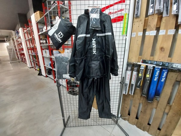 2#5256 Magazzino di ricambi e accessori per autorimessa in vendita - foto 99